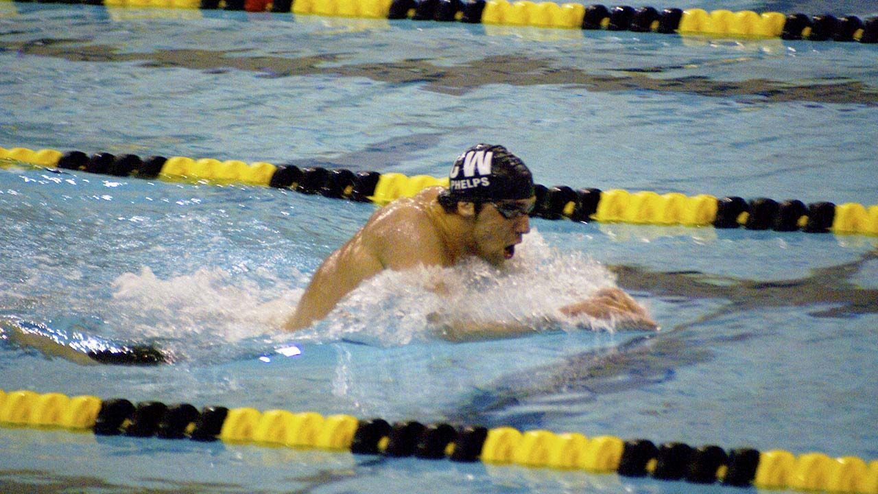 estilo de pecho en natacion