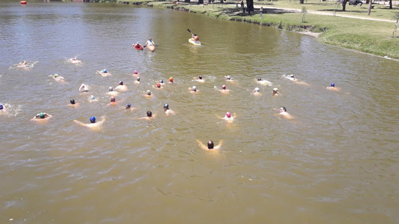 Nadamos en Areco